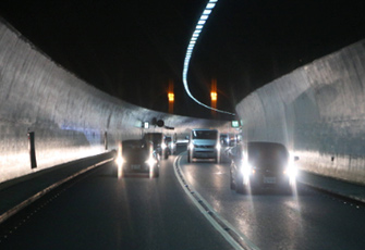 Active Solar Road Stud Application in Tunnel