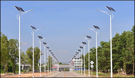 lampu jalan solar