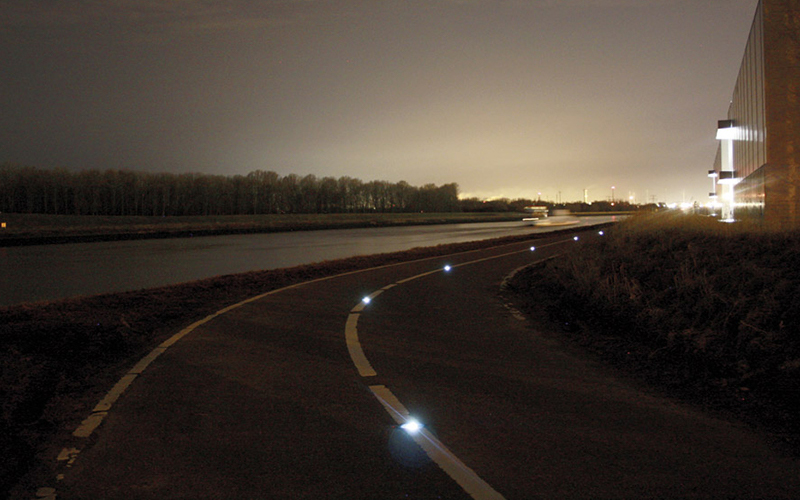 NOKIN LED Cat Eyes on Urban Road in Colombia