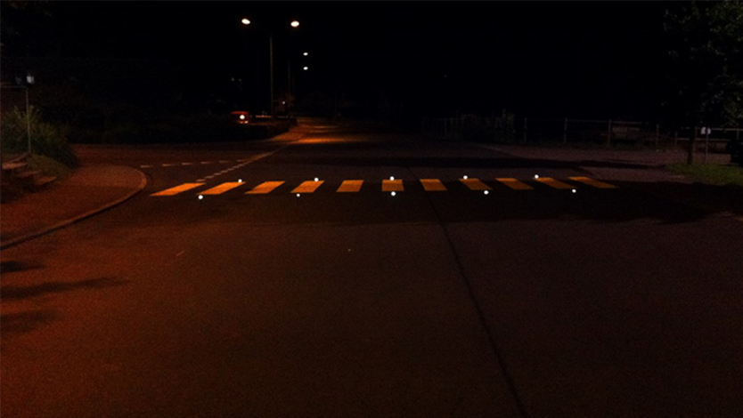 Solar Road Stud for Pedestrian Cross