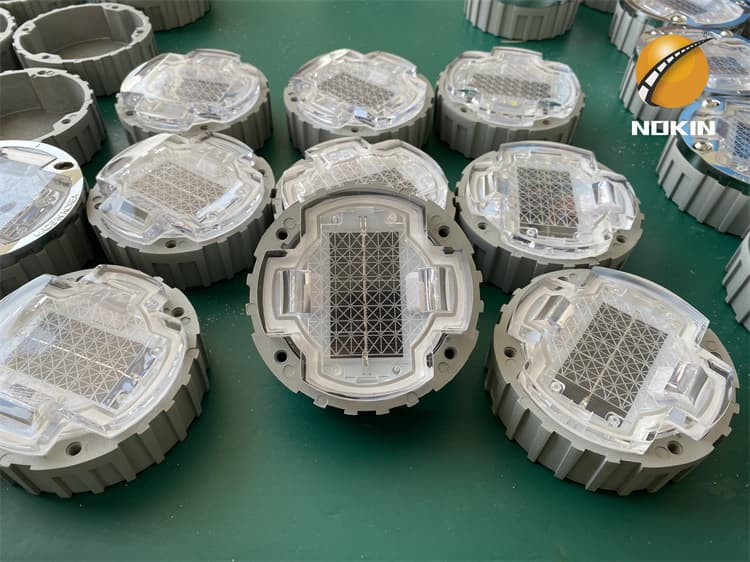 Bi-Directional LED Solar Road Stud China Supplier